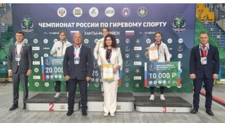 7 золотых медалей завоевали калужские гиревики на чемпионате страны!